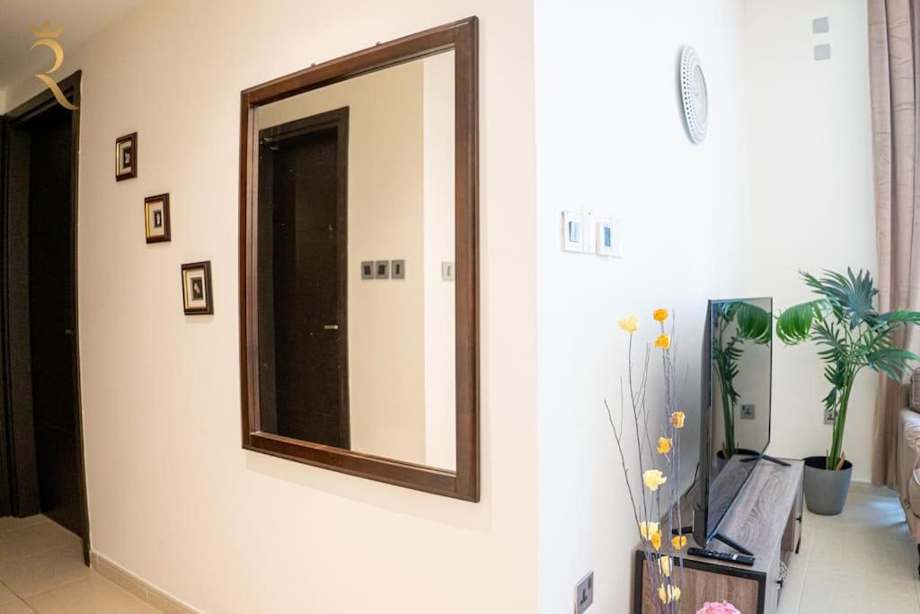 Your Luxurious 2br Al Reem Escape At Mangrove Place Apartment