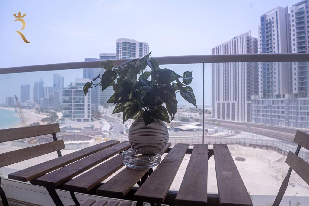 Apartment Your Luxurious 2br Al Reem Escape At Mangrove Place *