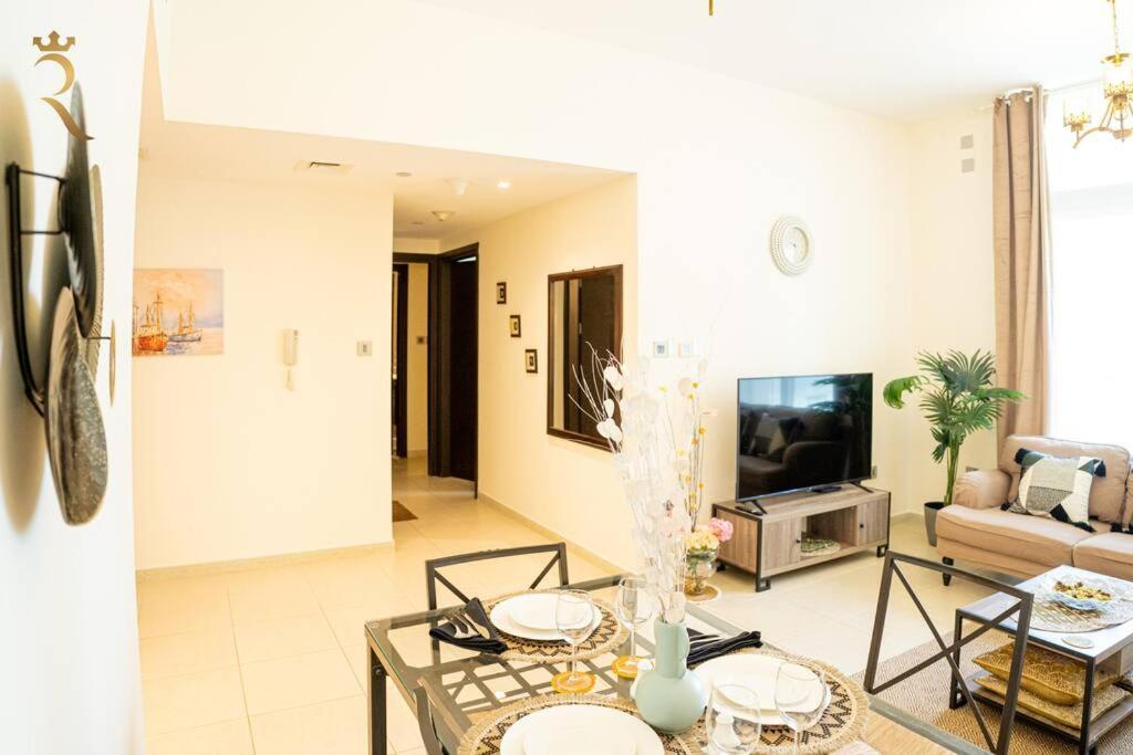 Your Luxurious 2br Al Reem Escape At Mangrove Place Apartment Abu Dhabi