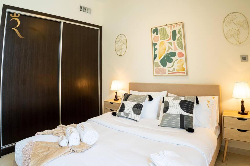 Your Luxurious 2br Al Reem Escape At Mangrove Place Apartment
