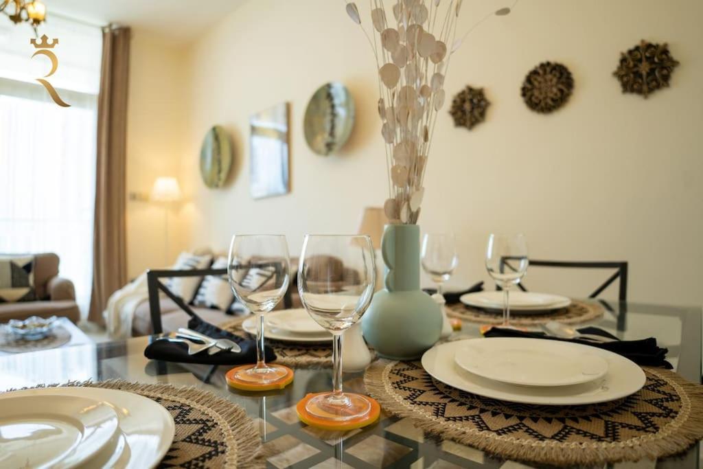 Your Luxurious 2br Al Reem Escape At Mangrove Place Apartment