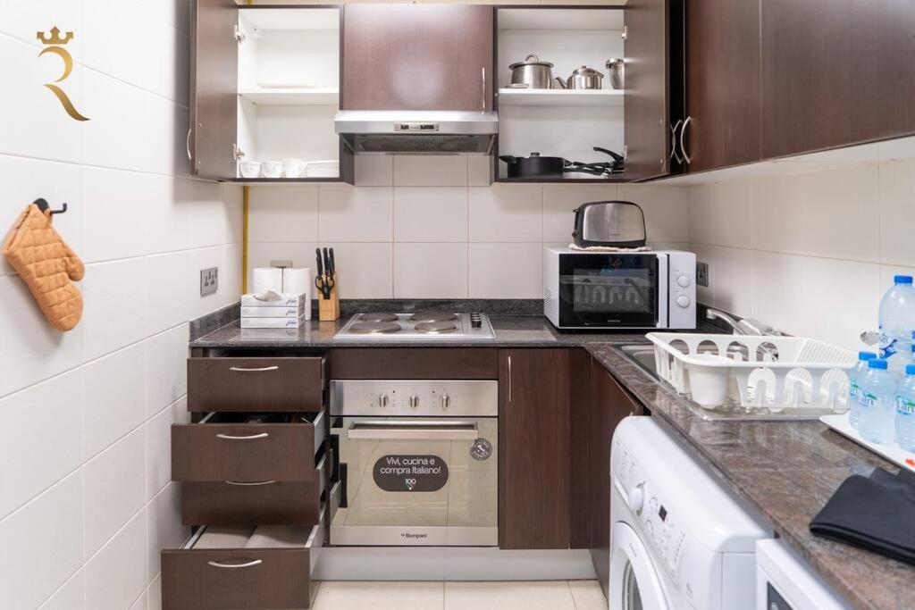 Your Luxurious 2br Al Reem Escape At Mangrove Place